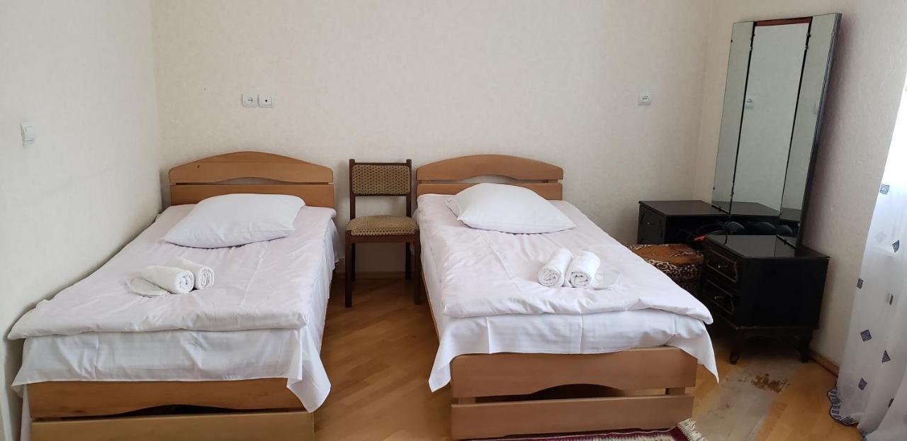 Guest House Kavtarashvili 38 Kasbegi Buitenkant foto